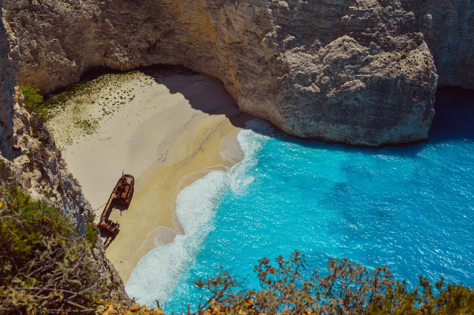 Top 10 Hotels in Oia Top 10 Hotels in Oia
